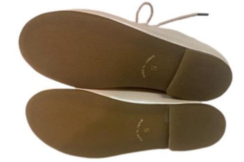 【かぼちゃの馬車CA-15 パール】ころんと靴紐シューズ